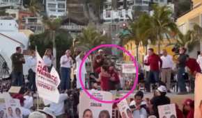 En Mazatlán, Sinaloa, la morenista fue recibida con banda en vivo