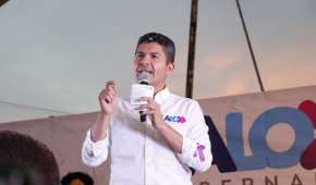 Es candidato a gobernador de la alianza 'Mejor Rumbo para Puebla' (PAN, PRI, PRD, PSI)