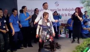 Los trabajadores de limpieza del Senado disfrutaron del sexy baile del senador Jorge Luis Lavalle
