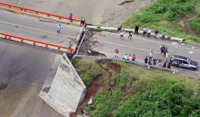 Un puente de Lima se partió por el desbordamiento de ríos producto de las lluvias