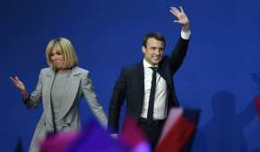 Macron lamentó que exista una "obsesión" en torno a su matrimonio