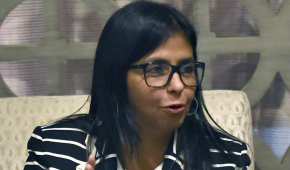 Delcy Rodríguez, canciller venezolana, abandonó la asamblea de la OEA, realizada en México