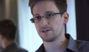 Edward Snowden es buscado por EU, pero se encuentra refugiado en Rusia