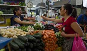 Los hogares del país invierten la mayor cantidad de sus ingresos en alimentos y bebidas