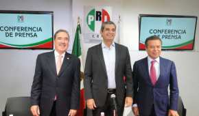 Emilio Gamboa, coordinador de senadores, Enrique Ochoa, presidente del partido, y César Camacho, coordinador de diputados