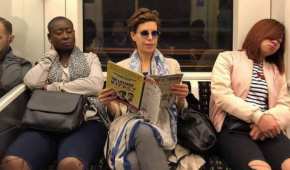 Karime Macías la esposa de Javier Duarte viajando en el Metro de Londres