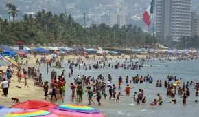 Acapulco es uno de los destinos favoritos de los turistas, pero sus playas están plagadas de heces fecales