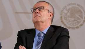 Carlos Urzúa renunció a su cargo como secretario de Hacienda