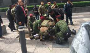 Un joven soldado sufrió un accidente en pleno desfile militar