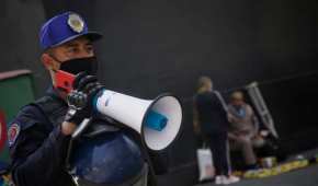 Policías de la CDMX piden a la ciudadanía que permanezca en casa para evitar el COVID-19