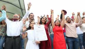 La excandidata tomará protesta como la primera gobernadora de Colima el 1 de noviembre y ocupará el cargo hasta el 2027