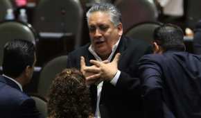 El integrante del PRD se metió a la discusión sobre la negativa del presidente a recibir a Silvano Aureoles
