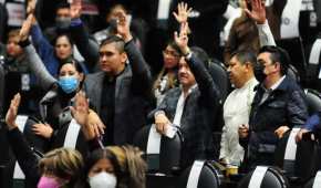 Diputados de Morena celebran aprobación del presupuesto