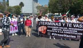 Los inconformes mostraron su oposición a la consulta presidencial, a la que califican como una “farsa”.