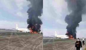 El frente de la aeronave Airbus SE A319 quedó envuelto en llamas