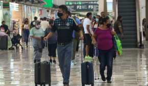 El aeropuerto de la Ciudad de México presenta fallas y demoras