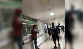 Los  alumnos fueron llevados a hospitales para su revisión médica
