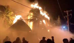Dos hoteles se incendiaron en la Isla de Holbox y sus huéspedes fueron evacuados.