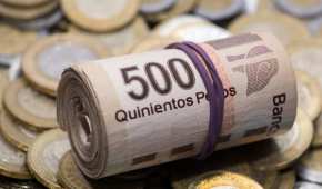 Este viernes el peso tiene una apreciación de 5.98 centavos, respecto a su cierre previo