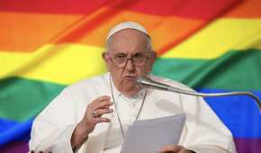 El máximo pontífice, explicó que no se puede tratar a los homosexuales con la moral