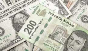 El peso no bajaba de las 17 unidades desde agosto pasado