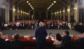 AMLO destacó el trabajo de diputados y senadores