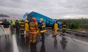 Elementos de Protección Civil, Bomberos y paramédicos acudieron a la zona del incidente