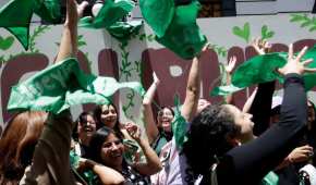 Colectivas feministas celebraron los resultados de la votación en la sesión del Congreso