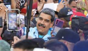 Maduro acusó a sus opositores de presuntamente quemar centros electorales