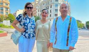 Felipe Calderón, Margarita Zavala y Sandra Cuevas se reunieron en lo que parece ser España