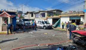 Durante una procesión, una camioneta cargada de pirotecnia explotó