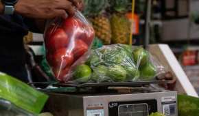 El chayote tuvo una caída en su precio de 45.66% quincenal; el tomate verde, 9.35%, y el jitomate, 4.91%