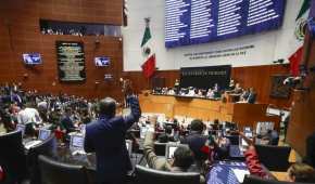 Los legisladores de la 4T celebraron la aprobación de la iniciativa de AMLO