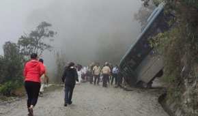 Un camión de turistas se volcó con mexicanos adentro cuando se dirigía a Machu Picchu