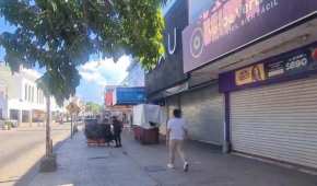 Los comercios han decidido cerrar antes de las 20:00 horas