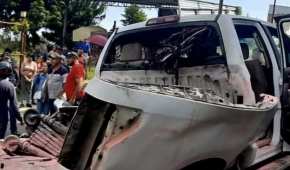 La camioneta que transportaba la pirotecnia terminó con afectaciones