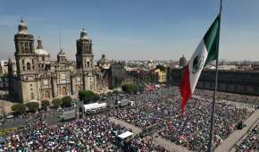 El gobierno de Clara Brugada entregó 20 mil apoyos de movilidad en el Zócalo de la CDMX