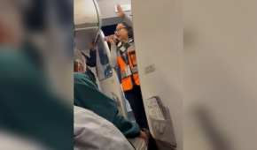 La trabajadora del avión avisó a los pasajeros de la imposibilidad de aterrizar en Culiacán