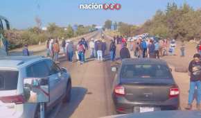 Desde las 9:30 los manifestantes se apostaron sobre los carriles que se dirigen al estado de Querétaro