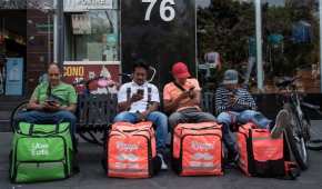 Repartidores que antes no contaban con derechos laborales ahora los tendrán