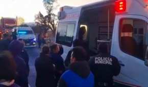 El conductor de la unidad intentó darse a la fuga, pero fue detenido por feligreses